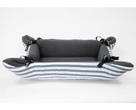 wagworld-cupcake-medium-dog-cat-bed-grey-stripe