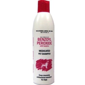 benzoyl-peroxide-shampoo-dog-cat